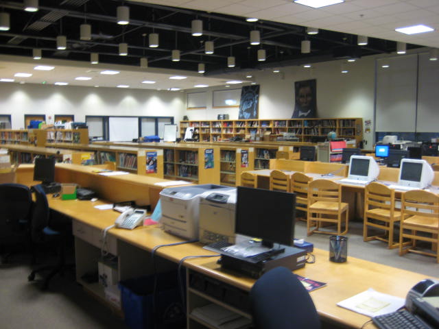 Oak Street Elementary School Franklin MA - media center