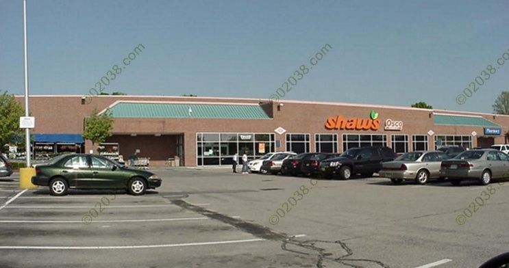 Shaws Supermarket