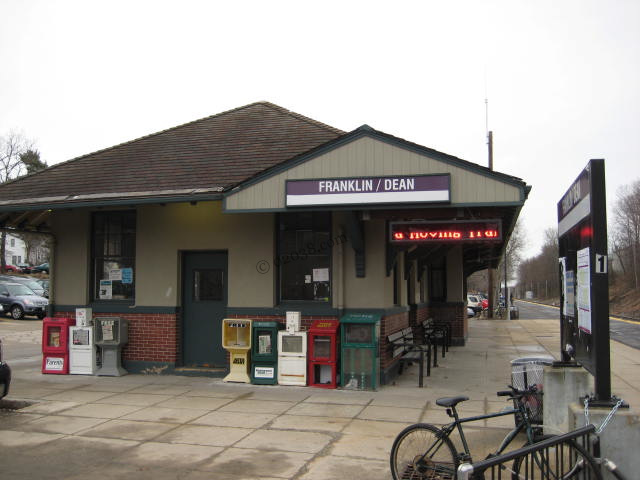 Dean commuter rail franklin MA