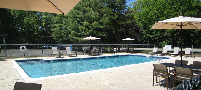 Chestnut Ridge condos Franklin MA pool